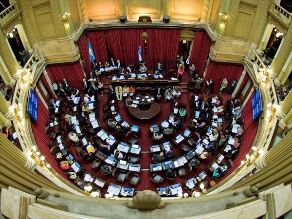 Olas de pliegos para el Senado Olas de pliegos para el Senado