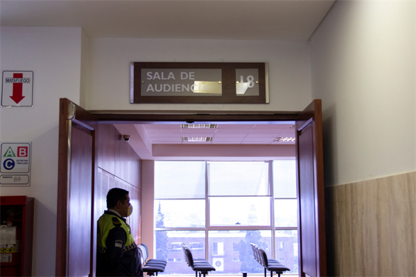 Condena por abuso sexual: Un magistrado le dedicó emotivas palabras a la niña víctima en la sentencia Condena por abuso sexual: Un magistrado le dedicó emotivas palabras a la niña víctima en la sentencia