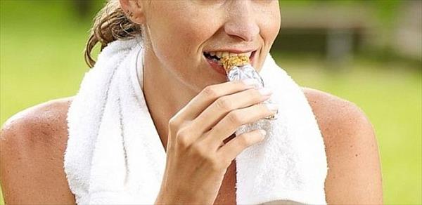 ¿QUÉ COMER ANTES Y DESPUÉS DE CORRER? ¿QUÉ COMER ANTES Y DESPUÉS DE CORRER?
