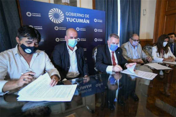 Estatales recibirán el 44% de aumento salarial Estatales recibirán el 44% de aumento salarial