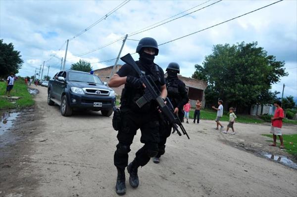 Invertirán U$D 10 millones en seguridad y se creará la Policía municipal Invertirán U$D 10 millones en seguridad y se creará la Policía municipal