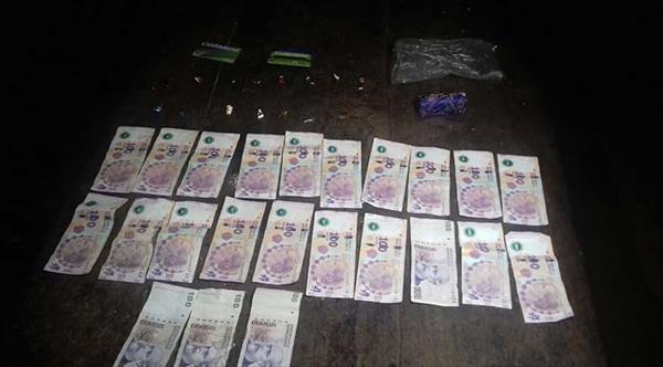 Sorprenden a un sujeto con envoltorios de cocaína Sorprenden a un sujeto con envoltorios de cocaína