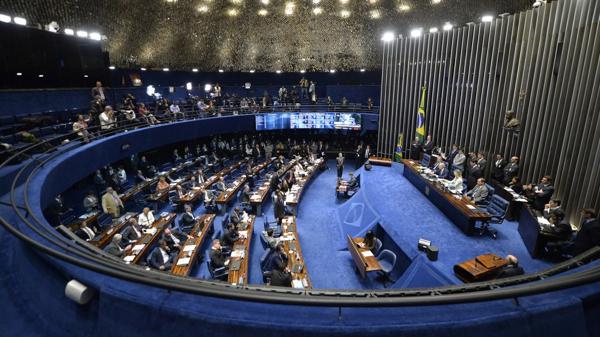 EL SENADO DE BRASIL VOTÓ POR CONTINUAR EL JUICIO POLÍTICO A DILMA ROUSSEFF, A QUIEN SOLO LE QUEDA UNA OPORTUNIDAD EL SENADO DE BRASIL VOTÓ POR CONTINUAR EL JUICIO POLÍTICO A DILMA ROUSSEFF, A QUIEN SOLO LE QUEDA UNA OPORTUNIDAD