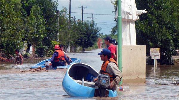 Fuertes lluvias causaron cortes de rutas y anegamientos en el noroeste de Tucumán Fuertes lluvias causaron cortes de rutas y anegamientos en el noroeste de Tucumán