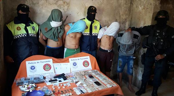 Detienen a un hombre que vendía drogas en el barrio Trulalá Detienen a un hombre que vendía drogas en el barrio Trulalá