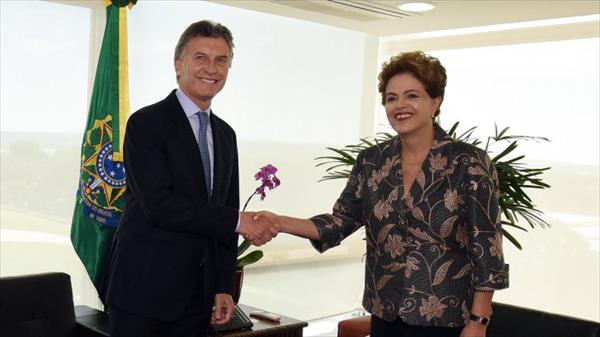 MAURICIO MACRI, LUEGO DE REUNIRSE CON DILMA ROUSSEFF: "AMBOS VAMOS A MIRAR LO QUE SUCEDE EN VENEZUELA" MAURICIO MACRI, LUEGO DE REUNIRSE CON DILMA ROUSSEFF: "AMBOS VAMOS A MIRAR LO QUE SUCEDE EN VENEZUELA"