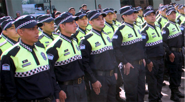 Avanzan las capacitaciones para formar a los policías Avanzan las capacitaciones para formar a los policías
