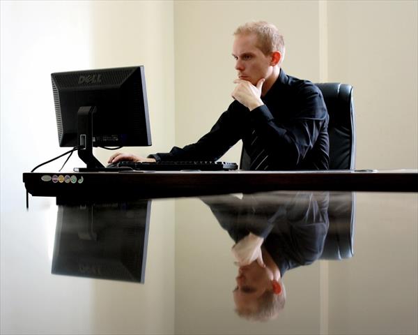 NO TODO ES RELACION LABORAL NO TODO ES RELACION LABORAL