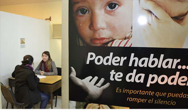 Atención 24 horas a víctimas de violencia y trata de personas Atención 24 horas a víctimas de violencia y trata de personas